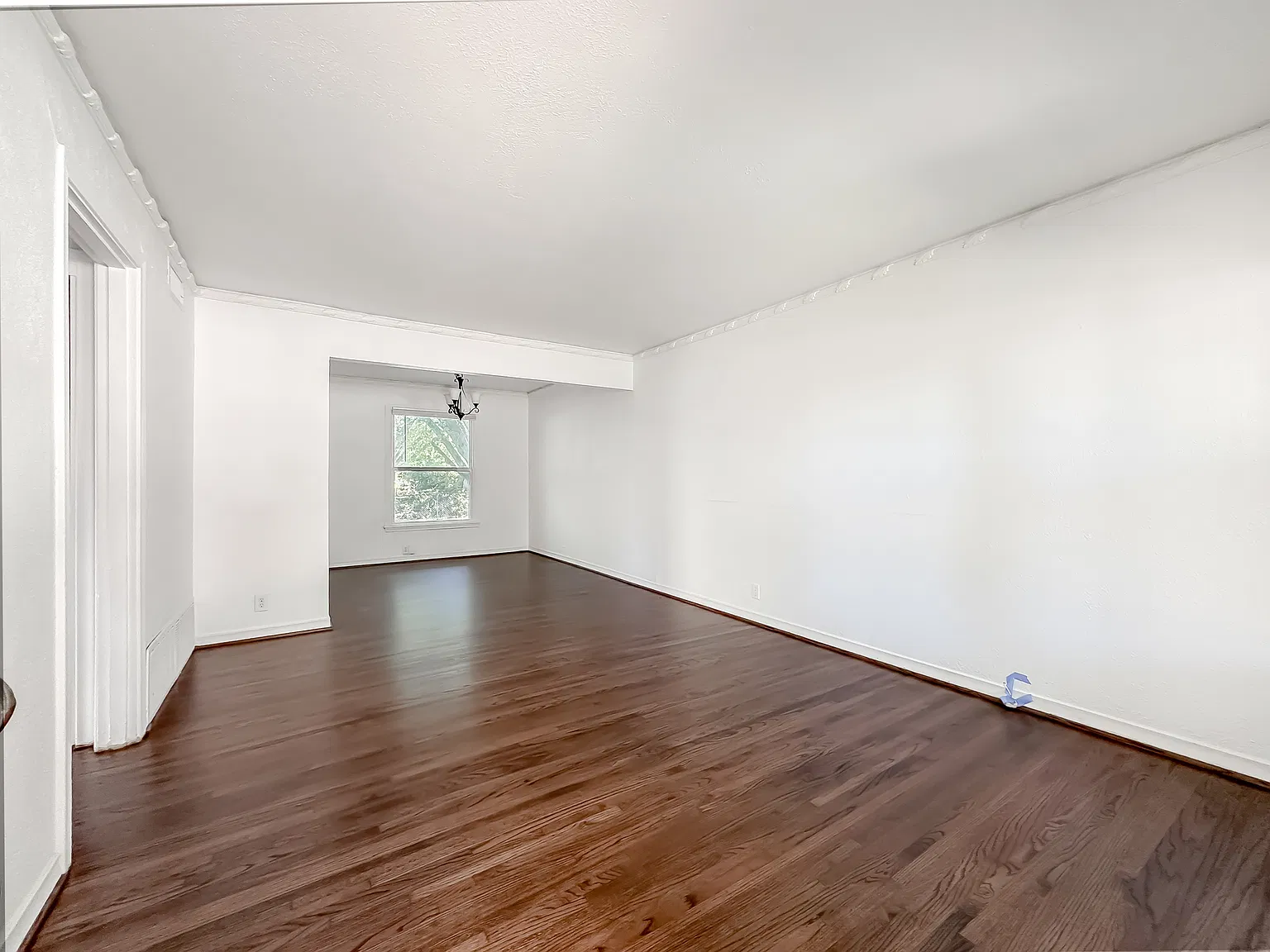 3 bed, 1.5 bath, 1208 sqft, $1,850 — Photo 3