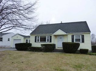 361 Armstrong Rd, Rochester, NY 14612