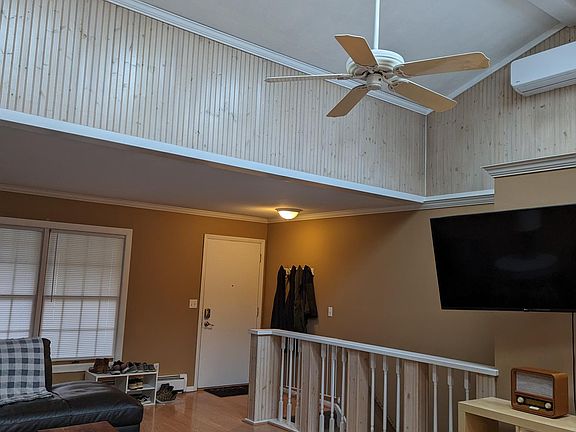 4th image of 1701 52nd St SE