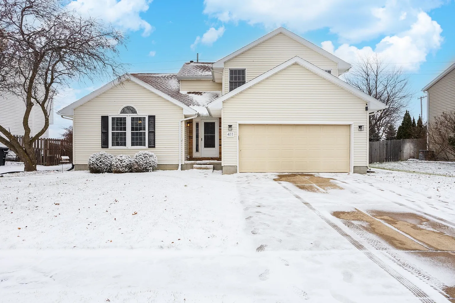411 Beacon Cir photo 1