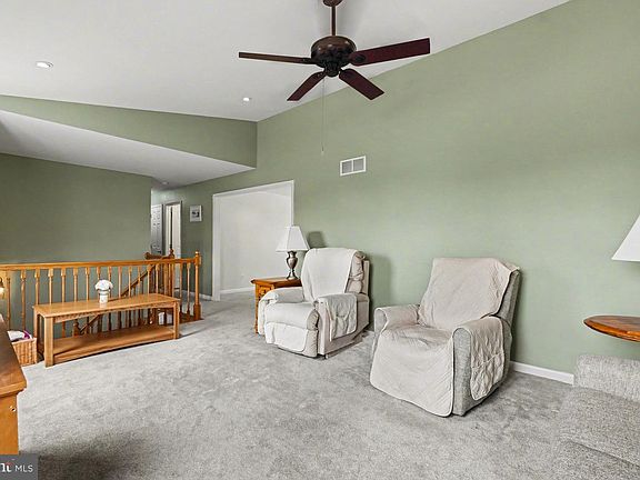 4th image of 8636 Winding Way