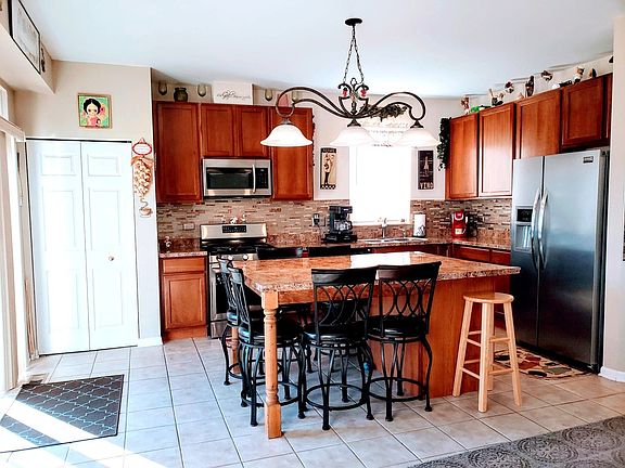2nd image of 901 Vertin Blvd
