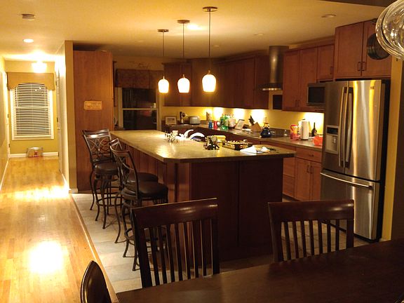 Kitchen/large island