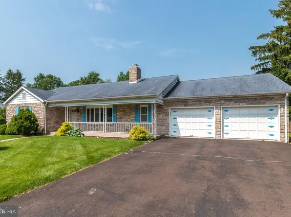 88 Hickory Dr, Quakertown, PA 18951