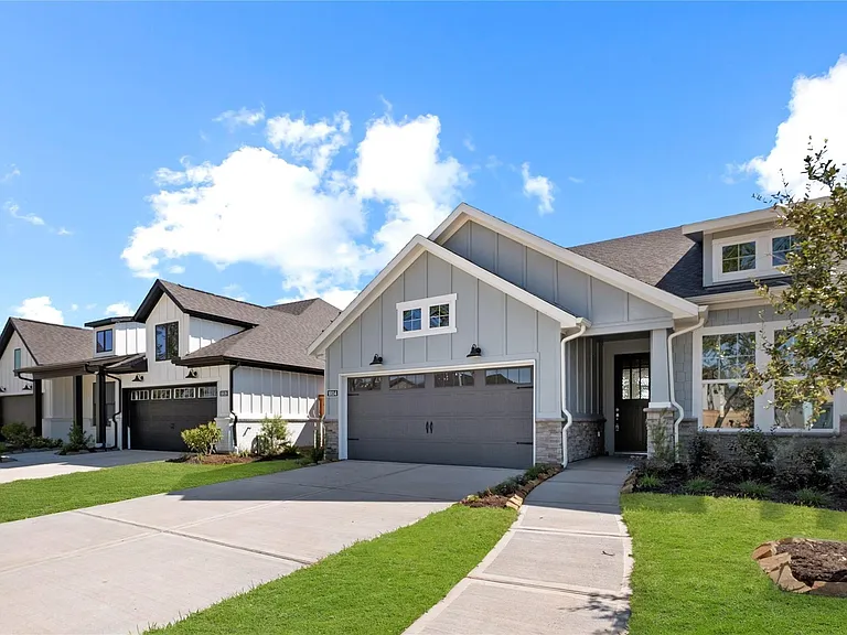 10114 Native Grove Dr — Photo 2