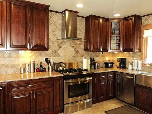 5th image of 12385 Sierra Dr E