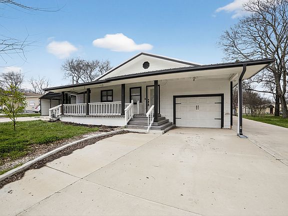 2nd image of 204 Dewitt St