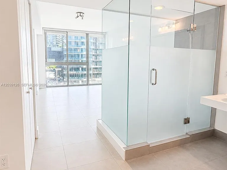 92 SW 3rd St #503 — Photo 18