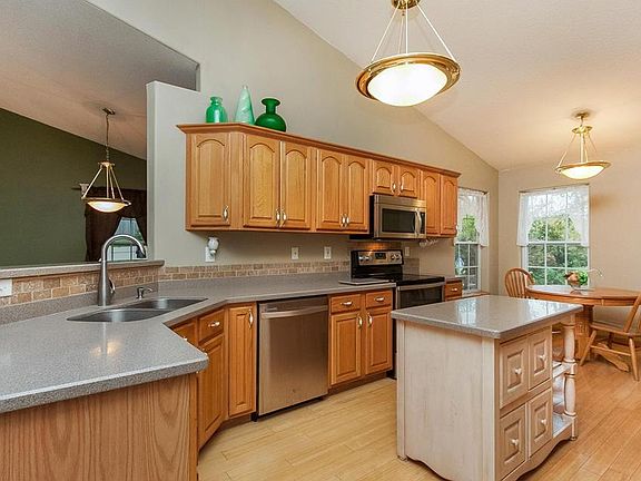 4th image of 3985 Deer Valley Dr