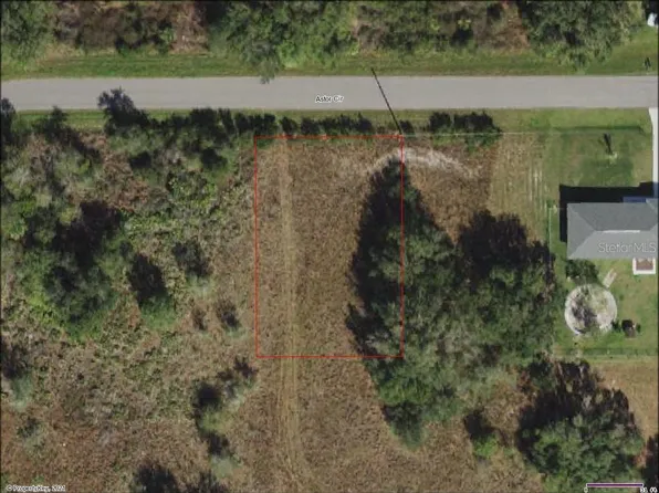 200 Astor Cir, Punta Gorda, FL 33982