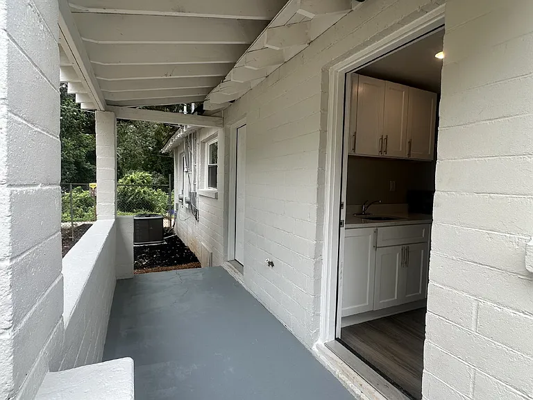 17 Spencer St #A — Photo 3