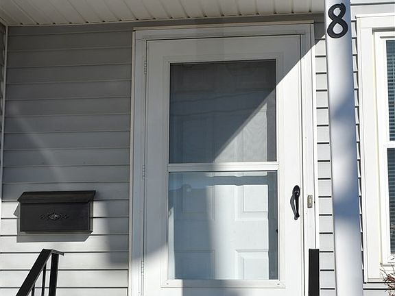 3rd image of 30-8 Eight Warsaw Ave