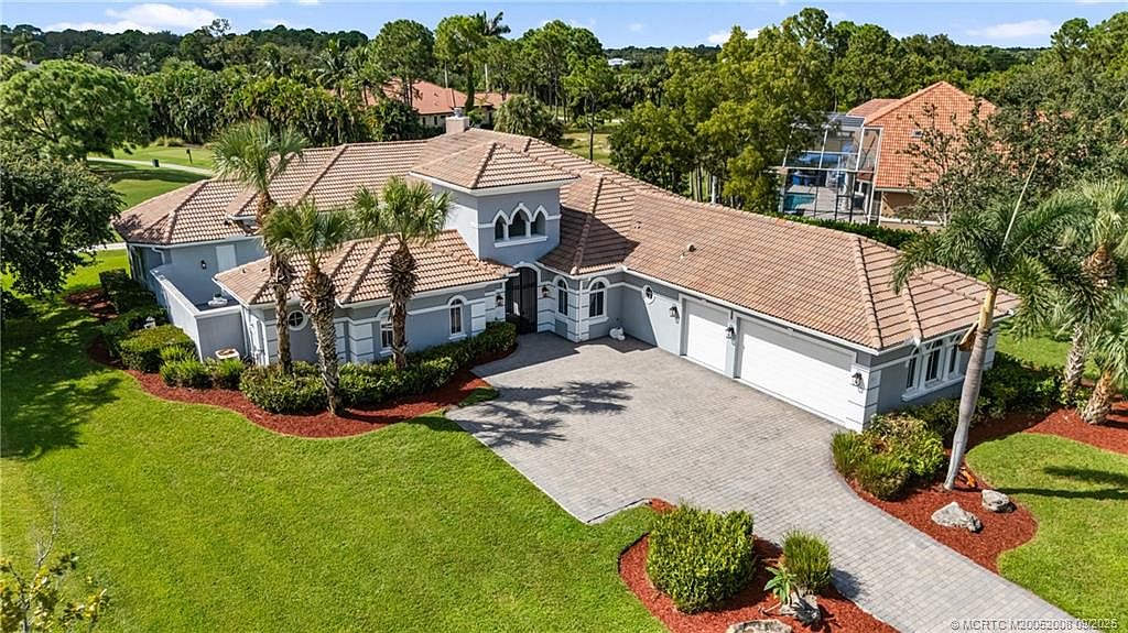 872 SW Squire Johns Ln