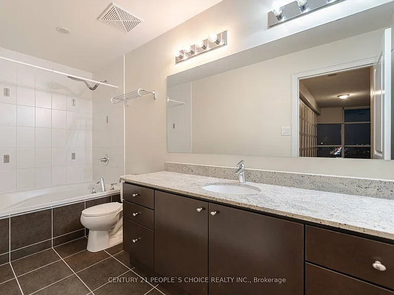 9 George St N #2602 — Photo 19