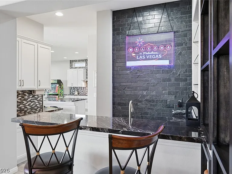 3922 Jacob Lake Cir — Photo 16