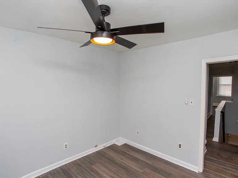 2465 N Garnet St — Photo 33