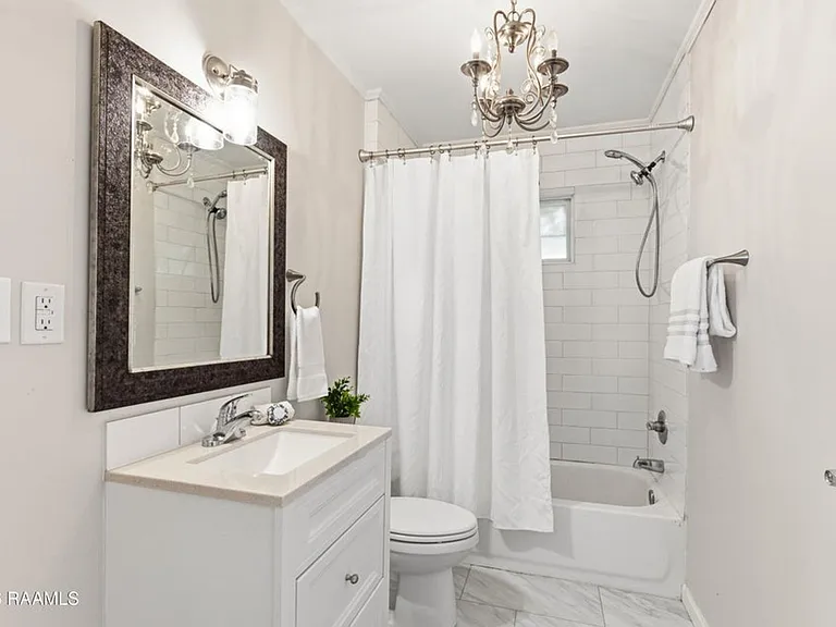 127 Woodrow St — Photo 10