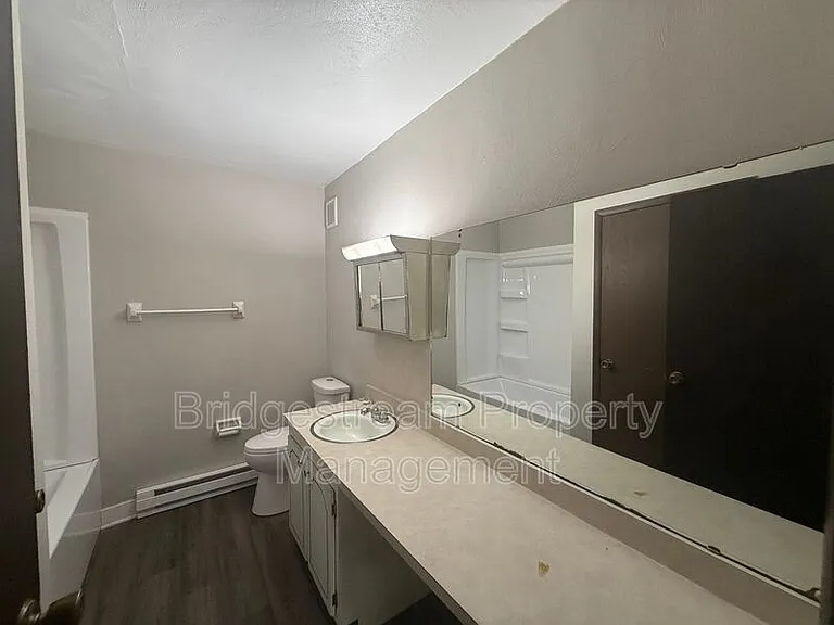 85 N Gebhart Church Rd #B — Photo 6