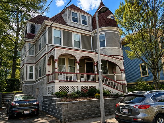 2nd image of 15 Cushing Ave Floor 3