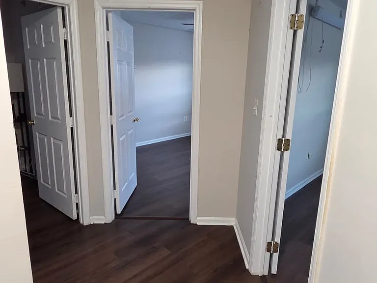 Area between Bedrooms