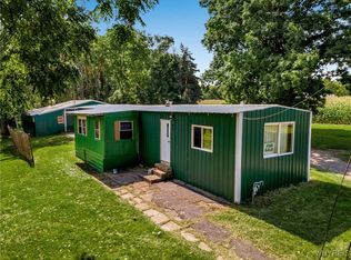 11038 Buckman Rd, Pavilion, NY 14525