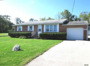 1062 Irishtown Rd, New Oxford, PA 17350