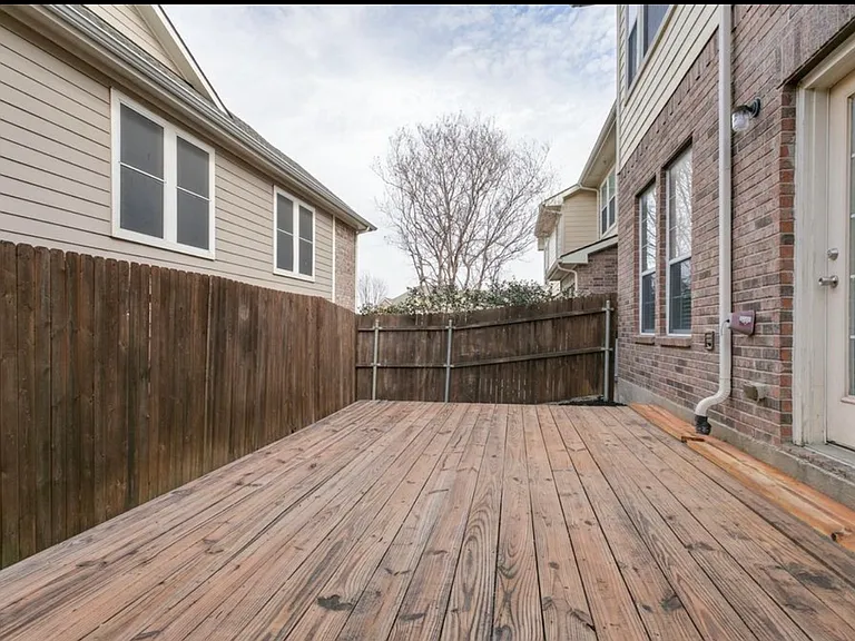 3725 Vienna St — Photo 9