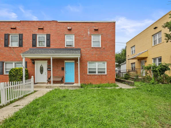 8502 Chestnut Oak Rd, Parkville, MD