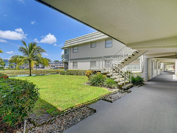 5th image of 159 Brittany Way #D