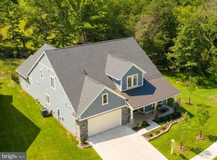 125 Song Sparrow Dr, Lake Frederick, VA 22630