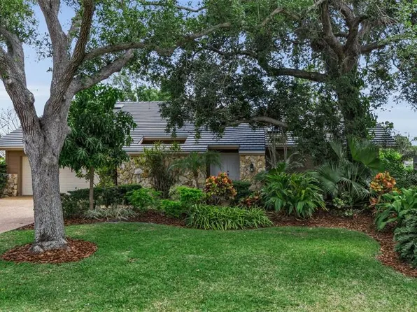 1732 Pine Harrier Cir, Sarasota, FL 34231