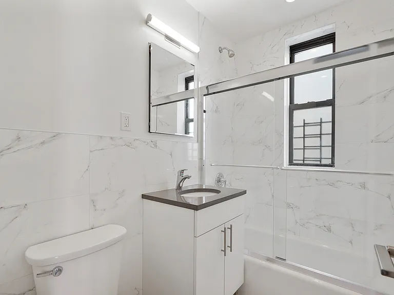 2175 Cedar Ave #8E — Photo 5
