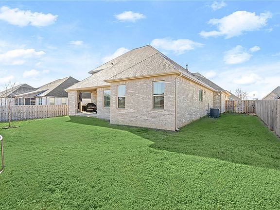 4th image of 7680 Via Roma Ave