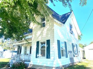 358 Wyoming Ave, Paw Paw, IL 61353