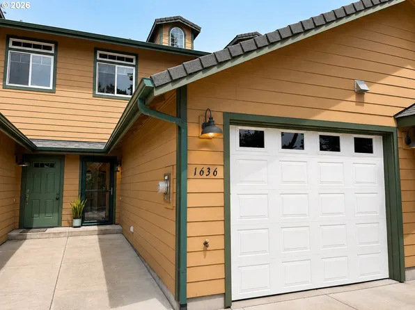 1636 32nd St, Florence, OR 97439