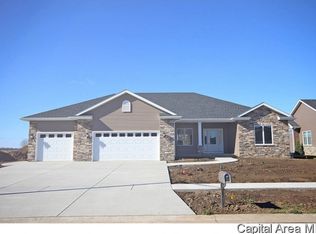 4409 Sawgrass Dr, Springfield, IL 62711