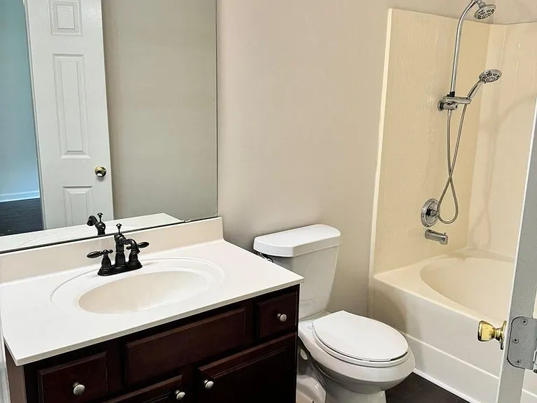 2803 Cedar Trace Dr — Photo 4
