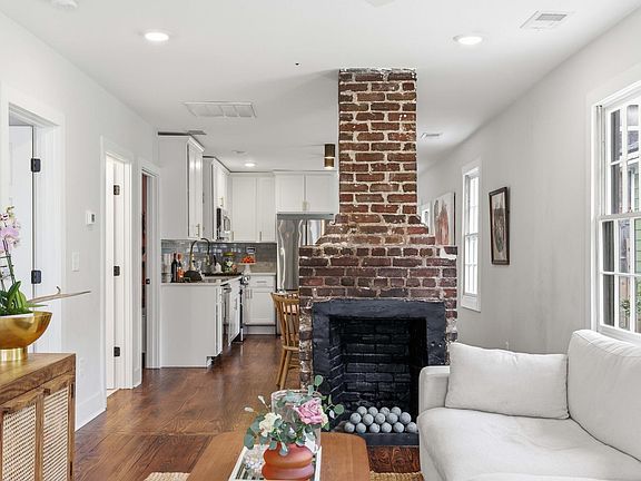 5th image of 58 Congress St