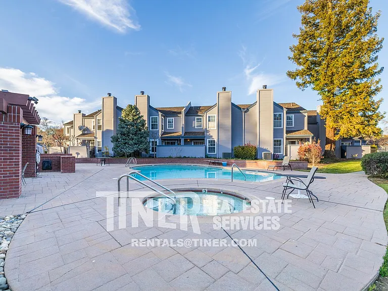 4116 Alex Ln — Photo 1