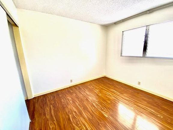 5th image of 827 Ala Lilikoi St APT 4