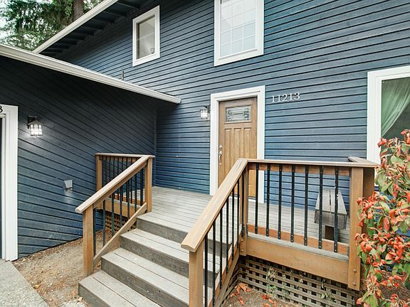 2nd image of 11213 116th Pl NE