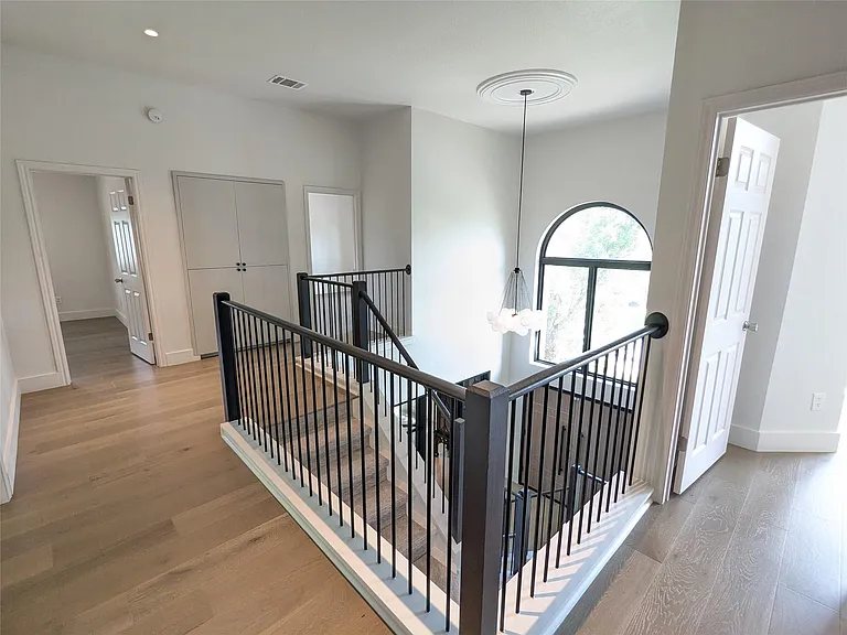 9257 Scenic Bluff Dr — Photo 19