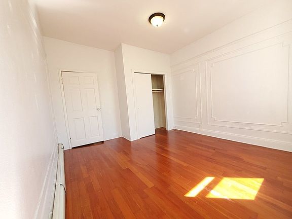 5th image of 431 Marion St #3B