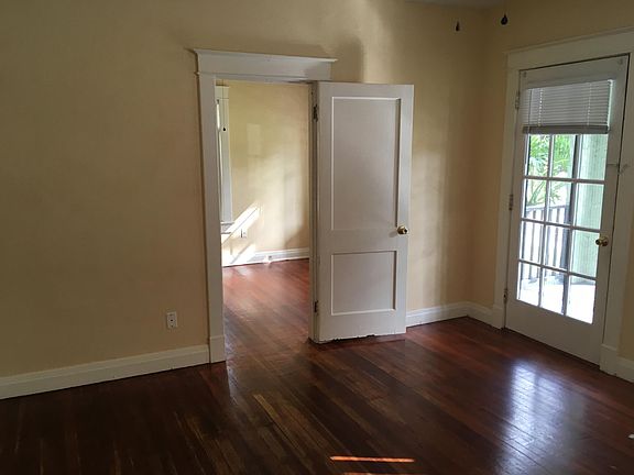 5th image of 1000 S Park Ave APT 1