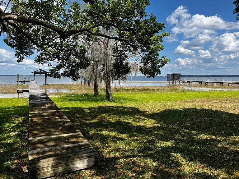 12595 SE Sunset Harbor Rd — Photo 23