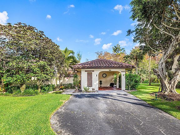 2nd image of 21720 Arriba Real #37-B