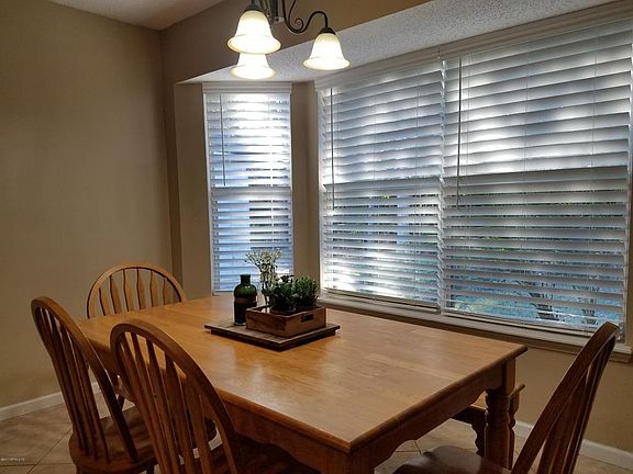 3rd image of 169 Johns Glen Dr