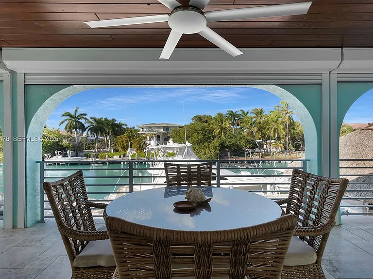232 W Seaview Dr — Photo 26