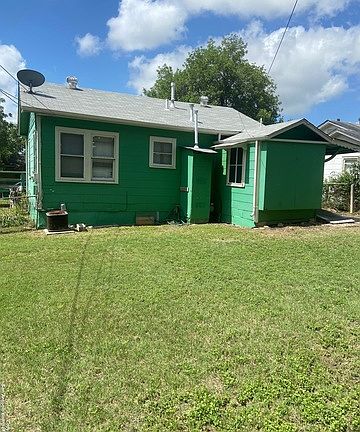4th image of 143 Pennystone Ave