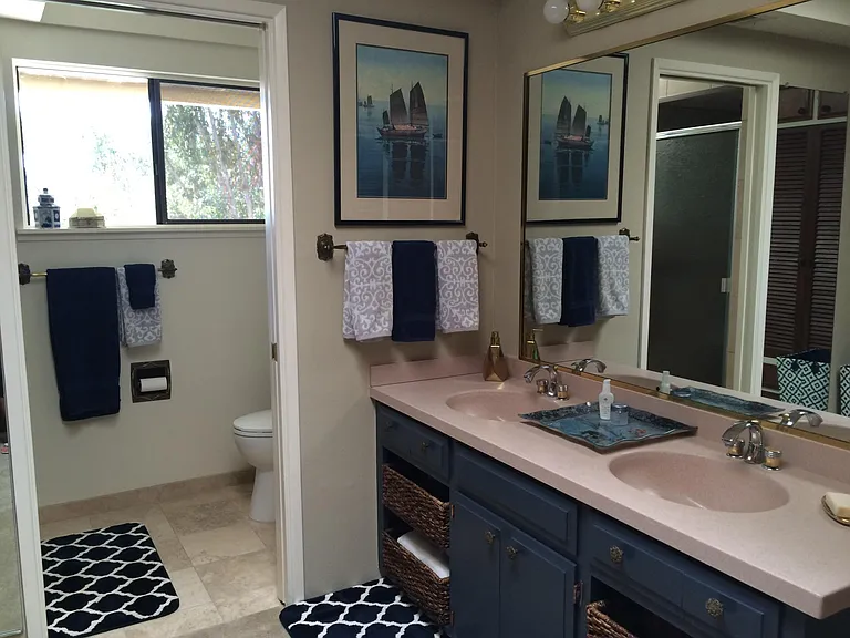 Private ensuite master bath